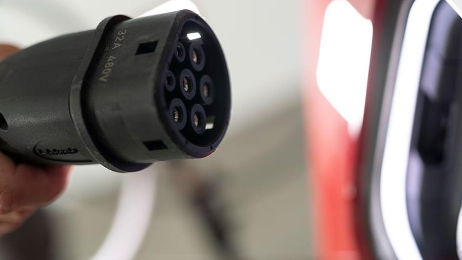 Tot een kwart van je stroom gaat verloren bij het laden