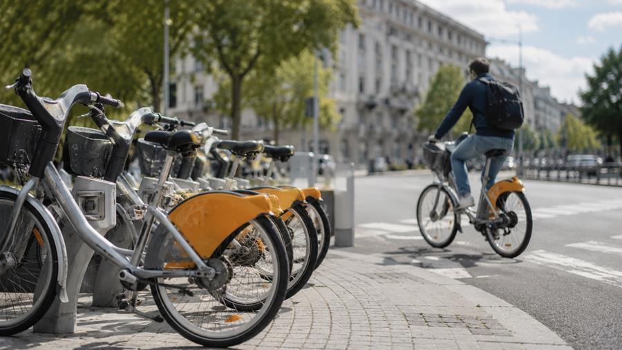 TRAXIO vraagt zekerheid voor Brusselse deelmobiliteit