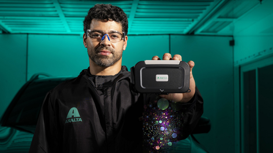 Axalta viert 100.000ste Irus Scan: mijlpaal in digitale kleurinnovatie