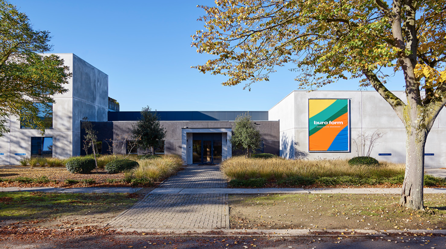 Buroform investeert €350.000 in energiezuinige werkplekken Mechelen & Genk