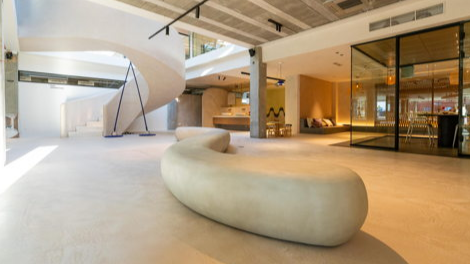 BEAL opent vernieuwde 600 m²-showroom met MORTEX 3 als blikvanger