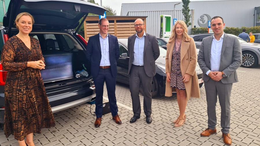 Staatssecretaris Eva De Bleeker wil transparante prijzen bij elektrische laadinfrastructuur