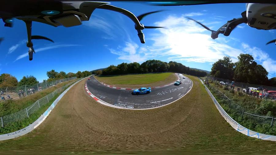 Scheur virtueel mee door de bochten van de iconische Nürburgring