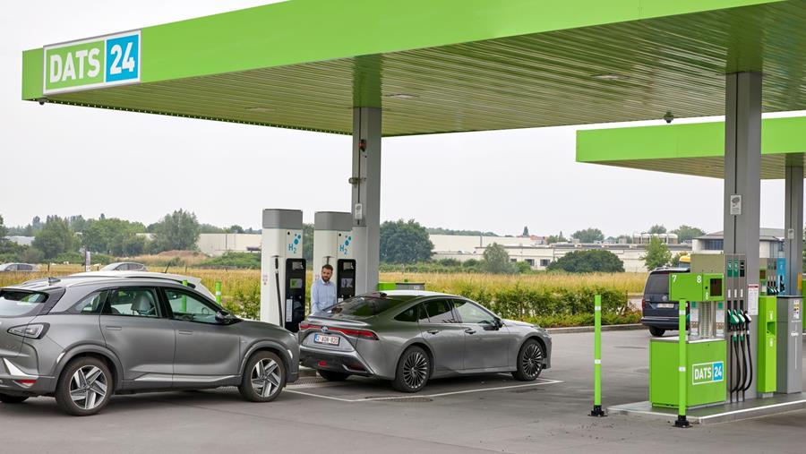 DATS 24 opent publiek waterstoftankstation te Wilrijk