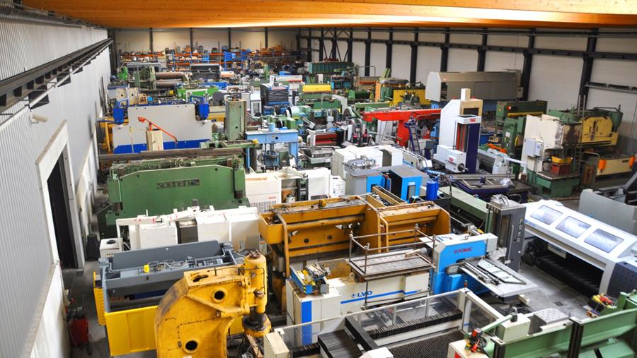 Tweedehands industriële productiemachines aan