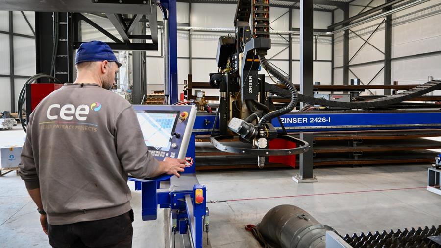 Zinser leidt CEE nieuw tijdperk in met moderne plasmasnijmachine