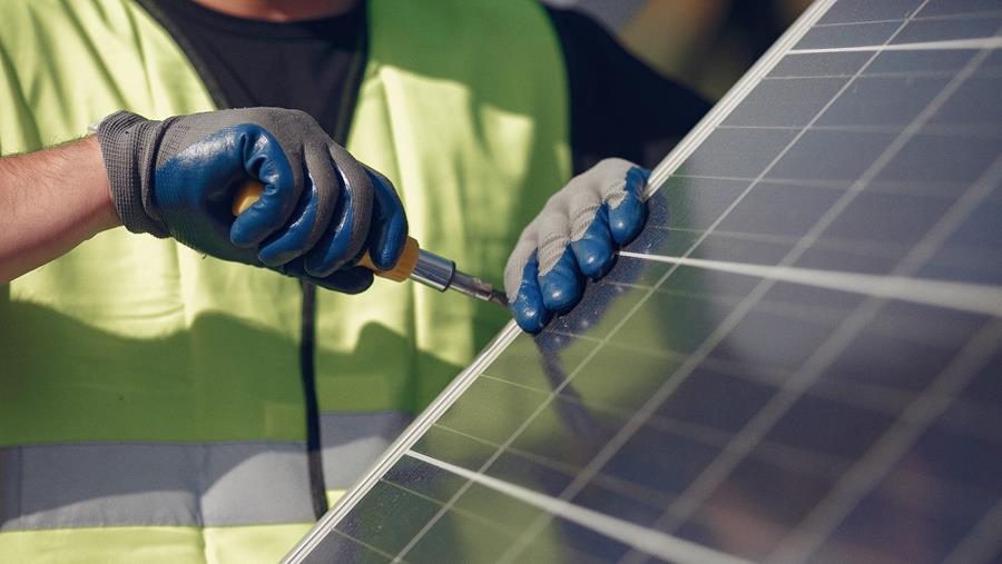 Plus forte augmentation jamais enregistrée du nombre d'emplois dans le secteur des énergies renouvelables
