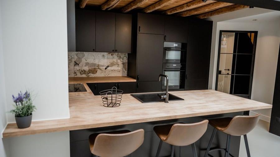 Authentieke elementen krijgen moderne toets in dit historisch pand