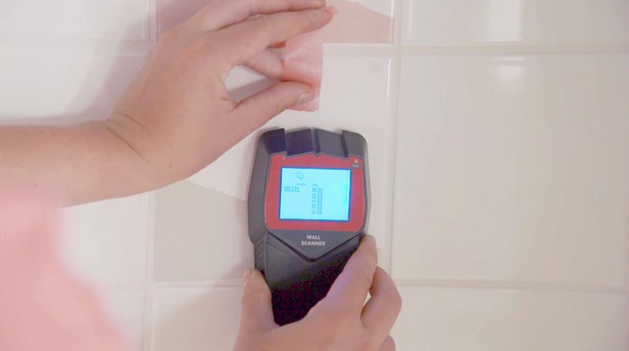 Hoe gebruik je een leidingzoeker?