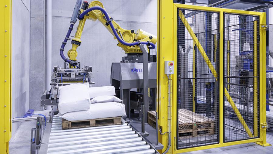 Une ligne d'ensachage exploite chaque millimètre chez Borlix