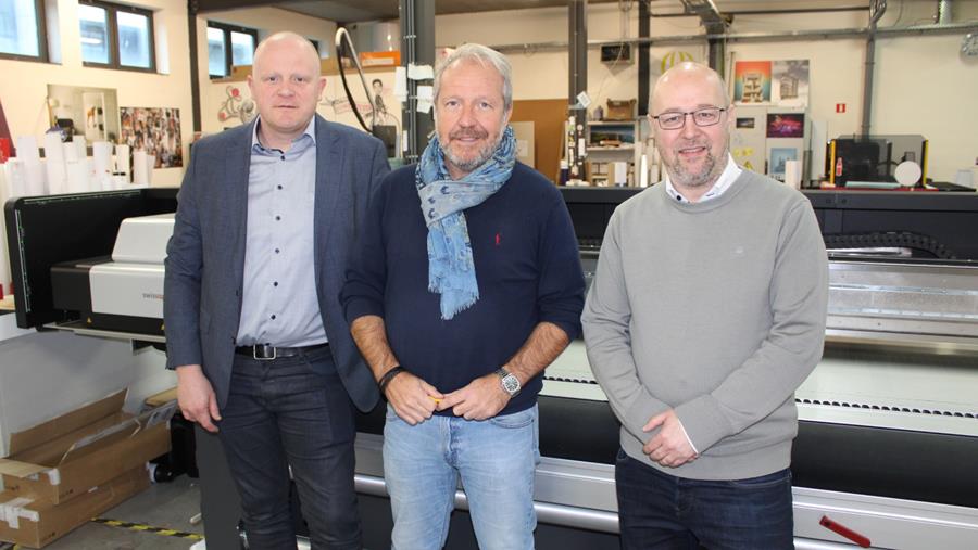 Replay Studio investit dans l'imprimante à plat Nyala 5 de swissQprint
