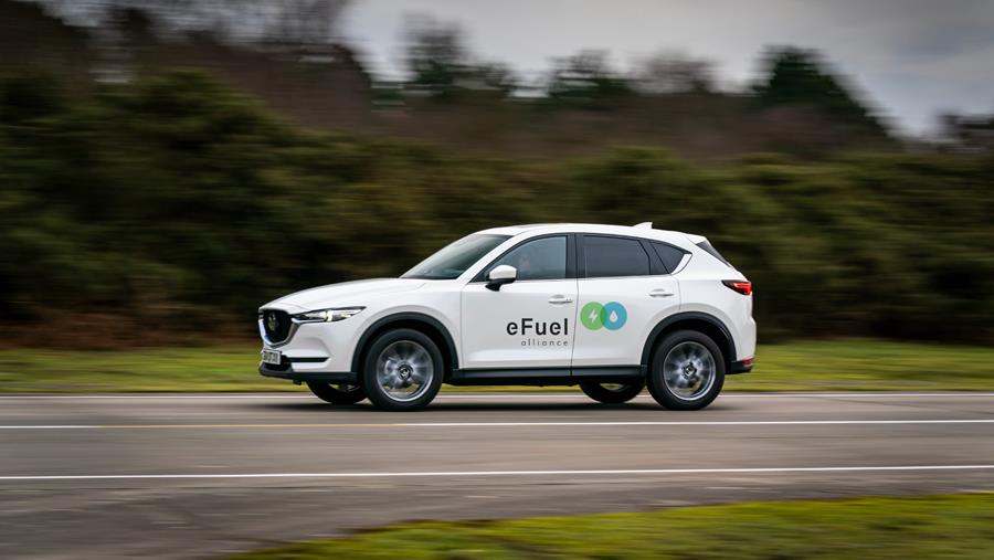 Les eFuels gagnent du terrain face aux limites des VE