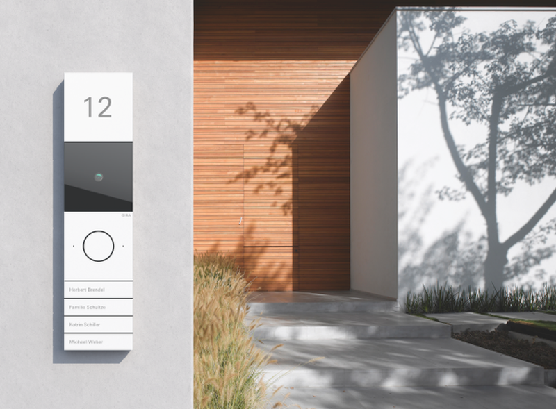 Gira présente la communication de porte IP : évolutive de la maison au quartier