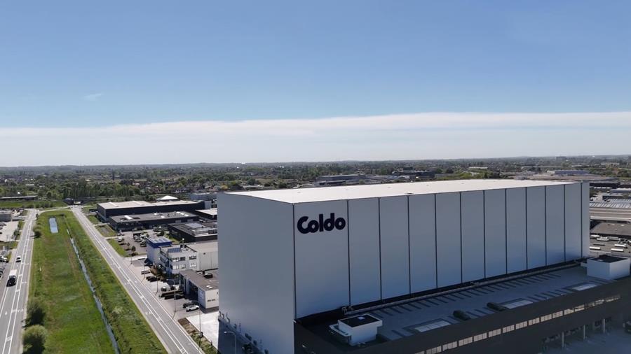 ASSA ABLOY propulse Coldo 5 au plus haut niveau grâce à ses portes de quai sans ressort
